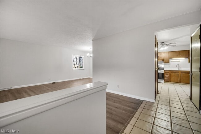 Photo - 15067 Rochelle Dr