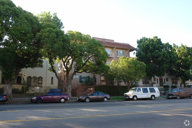 Photo - 446 S. Rampart Blvd.