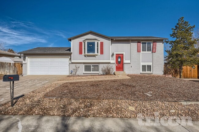 16319 E Bates Dr