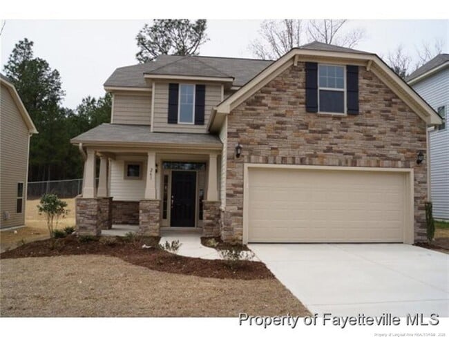 Building Photo - 261 River Oak St