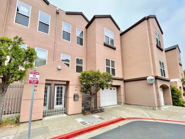 Photo - 171 Stoneridge Ln