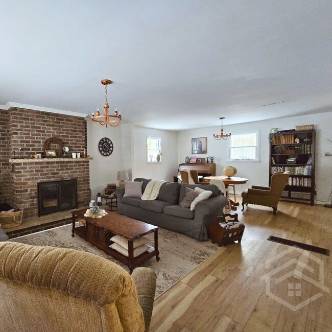 Photo - 5 Bedroom Country Property Available for Rent!!