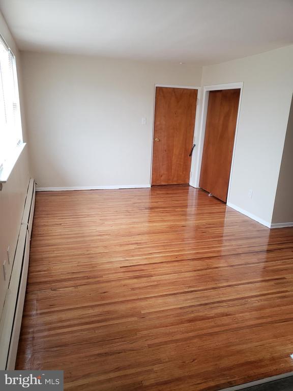 Photo - 737 Borbeck Ave