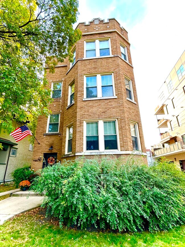 Exterior del edificio - 425 N Maple Ave Unidad 2