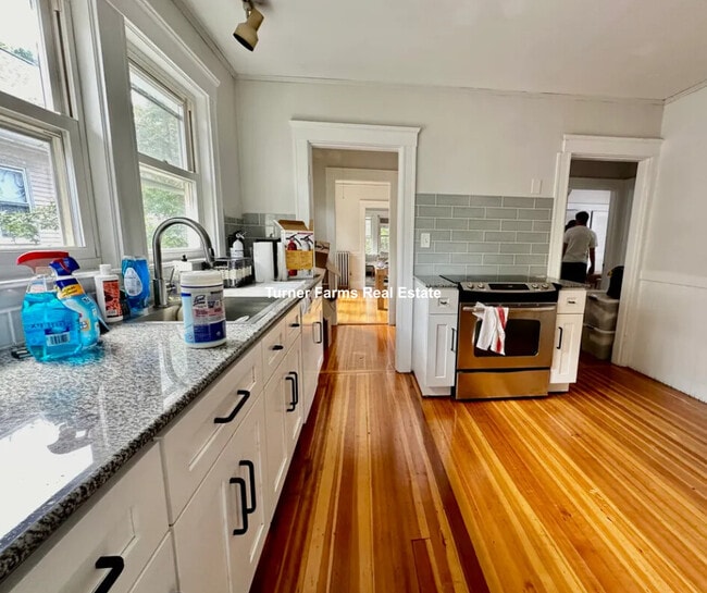 Photo - 19 Sunset Rd Unit 1