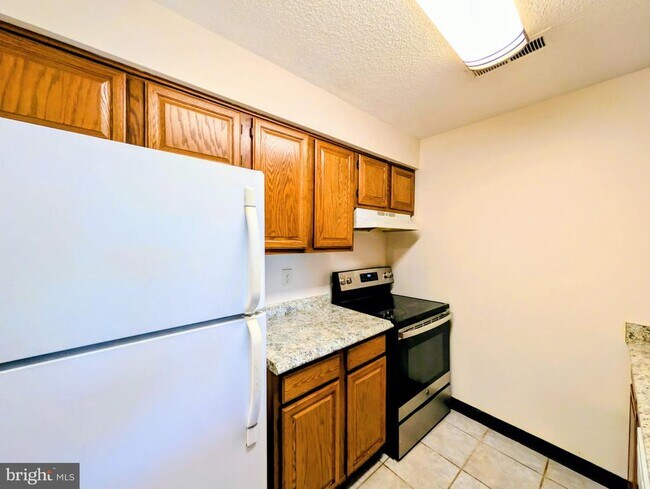 2313 Ravens Crest Dr