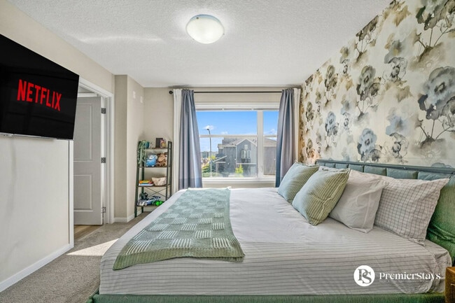 Photo - 306 Cornerstone Heights NE Unit SI ID1314549P