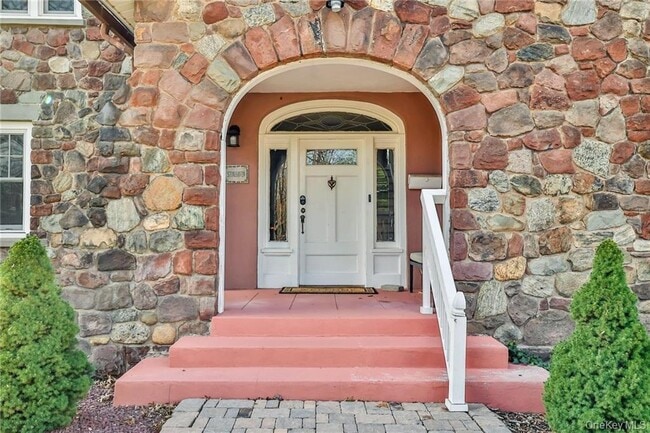 Photo - 245 Townline Rd