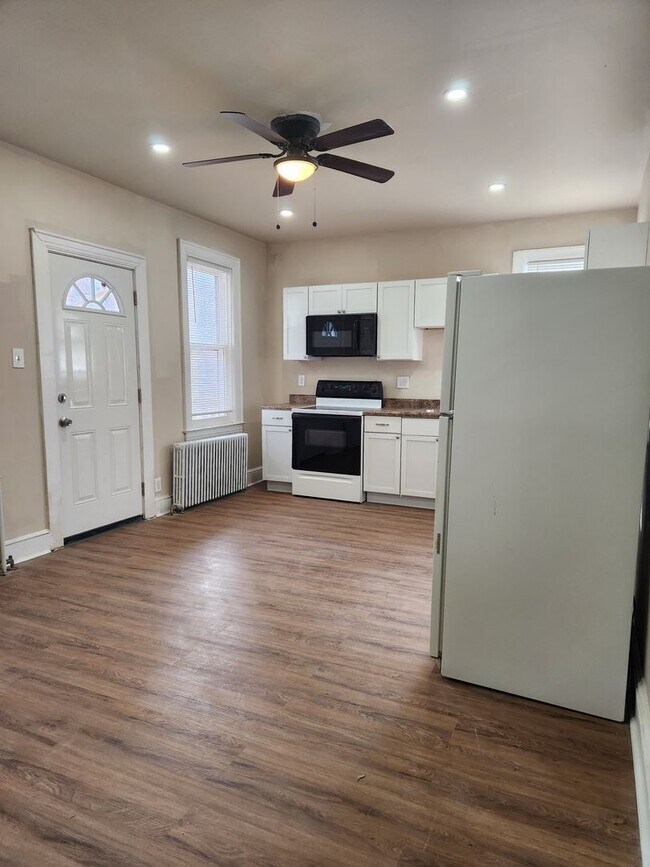 Photo - 330 W Philadelphia St Unit 330 W. PHILADELPHIA ST. #2