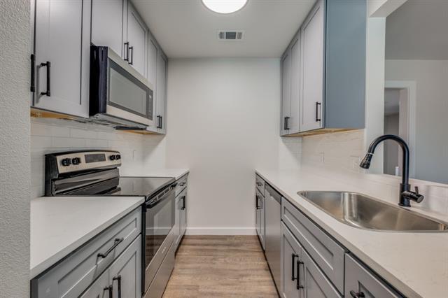 Photo - 5909 Gaston Ave Unidad 201