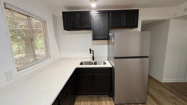 Photo - 79 S Meadowcliff Dr