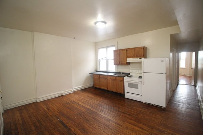 Photo - 2630 N Charles St Unit 3