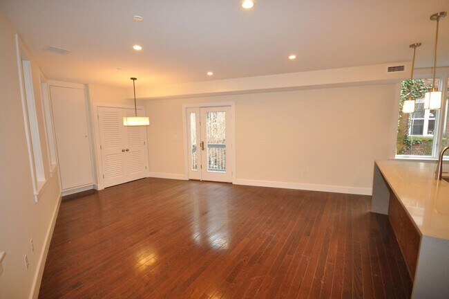 Photo - 18 Sussex St