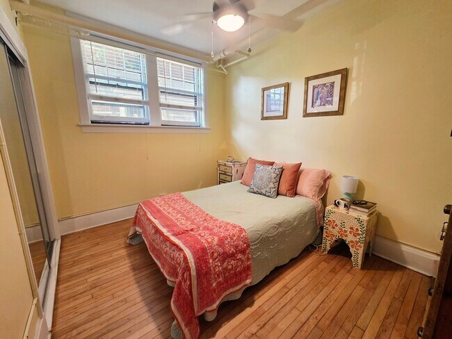 Photo - 2537 N Downer Ave Unit 14