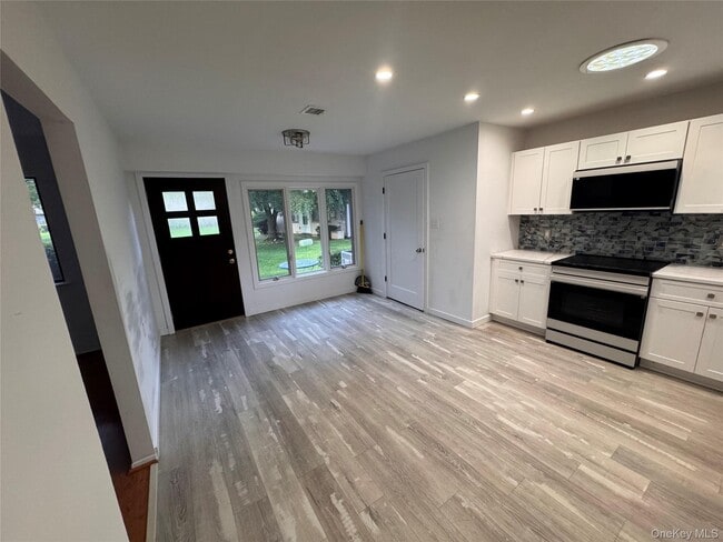 Photo - 20 Strathmore Gate Dr