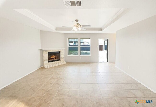 1321 Daffodil Dr