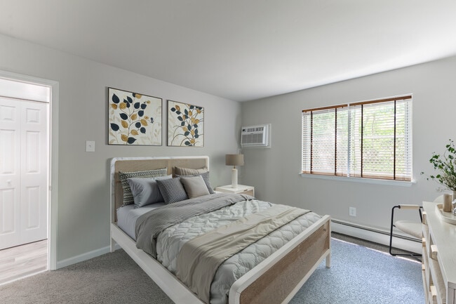 Photo - Woodland Village Apartments