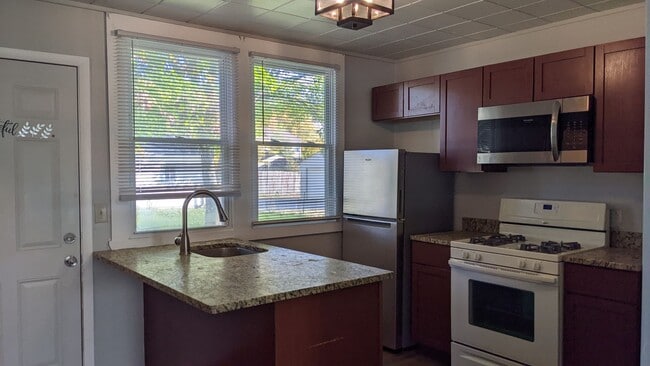 Photo - 2 Bedroom Available now