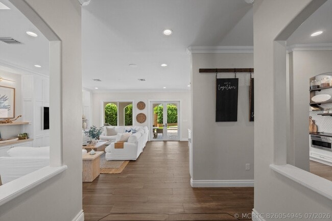 404 Indigo Ave