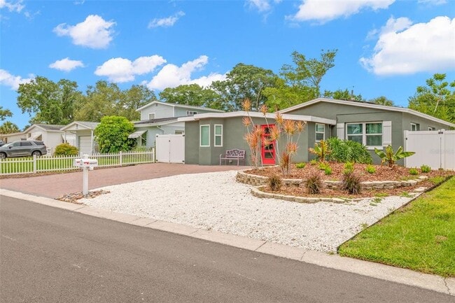 Photo - 10437 Cirimoya Ln