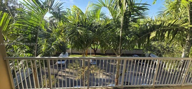 Photo - 509 E Sheridan St Unidad 4043