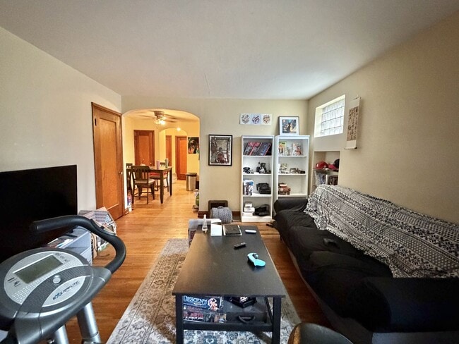 Photo - 5419-5421 Loughborough Ave Unit 5419 1st Flr