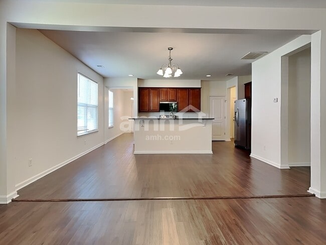 Photo - 285 Oglethorpe Cir