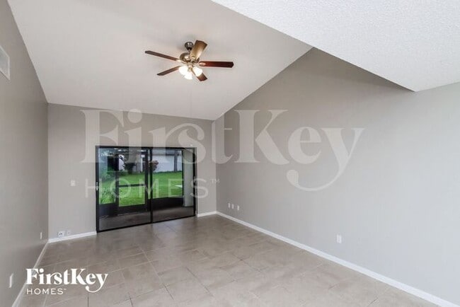 Photo - 1739 Goldfinch Ct