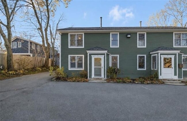 Building Photo - 208 Marlborough St