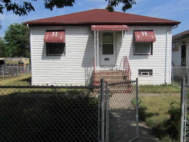 Building Photo - 1955 Ohio St Rental