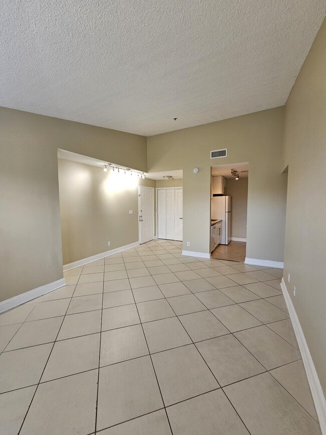 Photo - 2317 N Congress Ave Unidad 33