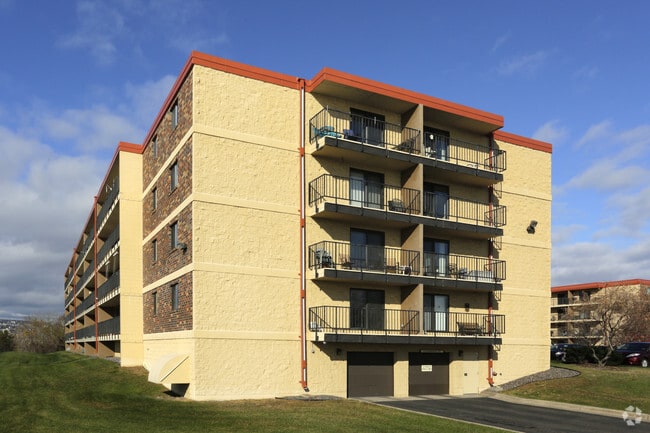 Baypoint Estates