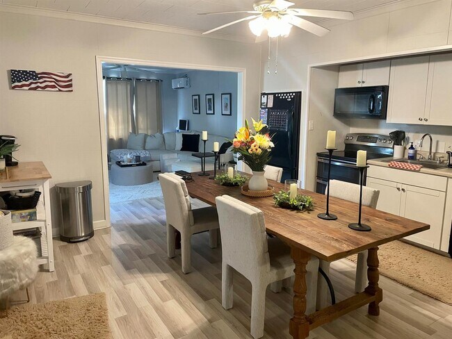 Photo - 2023 S Suzanne Cir