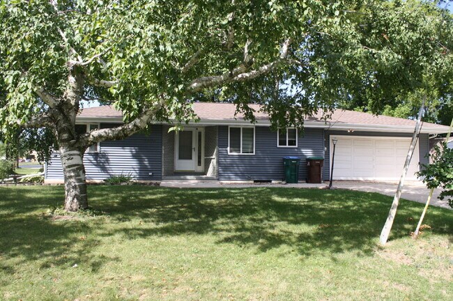 Photo - 3 Bedroom Ranch in Appleton