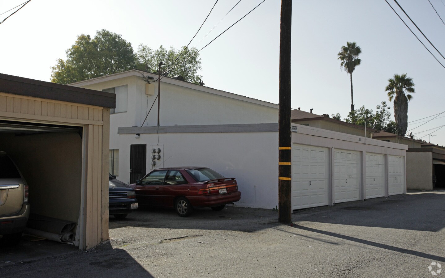 Photo - 935 Springfield St