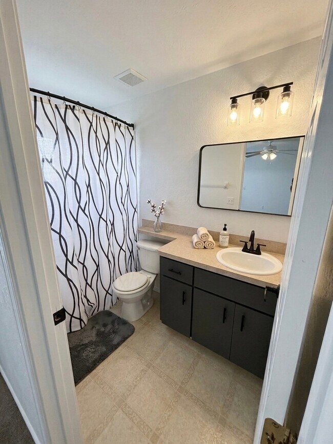 Photo - 3004 Wentworth Pl