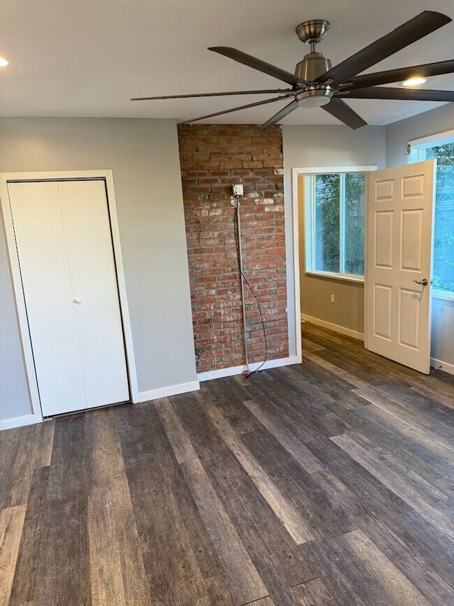 159 Pius St Unit 2