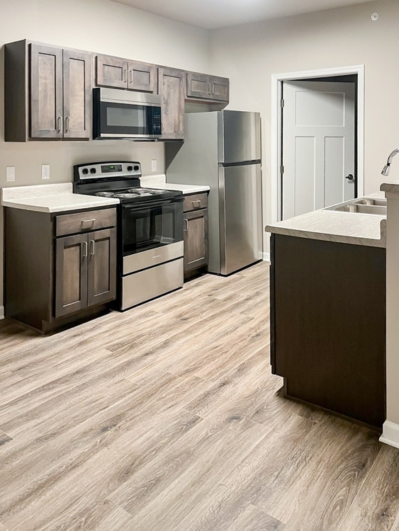 Deer Creek Village - Deer Creek Village Apartments