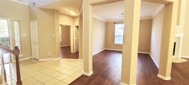 Photo - 2905 Majestic Oaks Pass