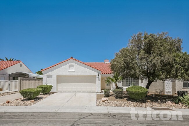 Building Photo - 710 Wolf Lake Ave