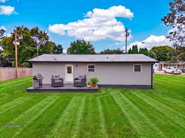 Photo - 2839 Black Oak Rd