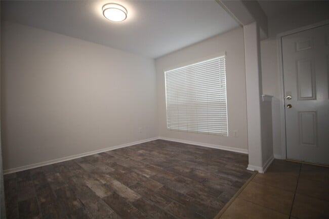 Photo - 3015 Madison Elm St