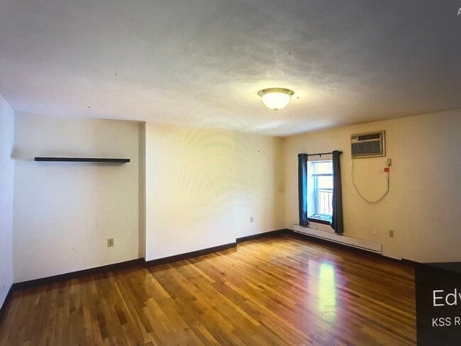 Photo - 273 Main St Unit 3B