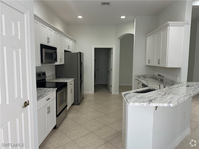 Building Photo - 5549 Whispering Willow Way Rental