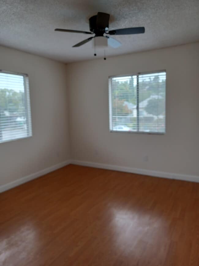 Photo - 5918 York Blvd Unit 3