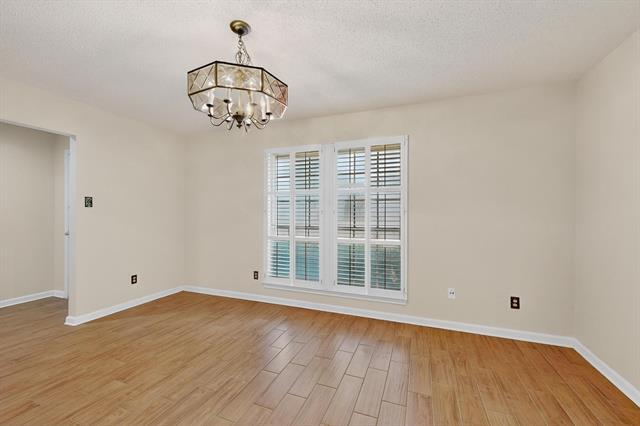 Photo - 2609 Brook Hollow Ln