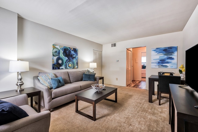 Photo - Misty Pines Apartments