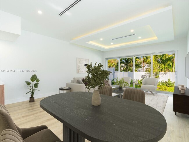 Photo - 1421 SW 24th Ct