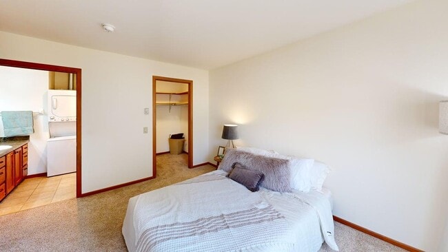 High Point Commons Apartments