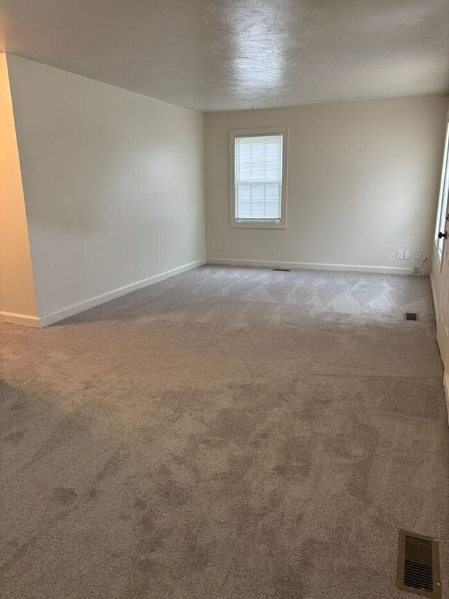 Photo - 1504 Converse Ave